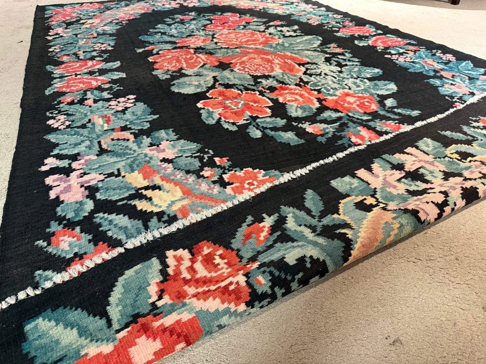 Prachtig Moldavisch tapijt met bloemmotief - 285x173 cm, ., 150 tot 200 cm, 200 cm of meer, Zo goed als nieuw
