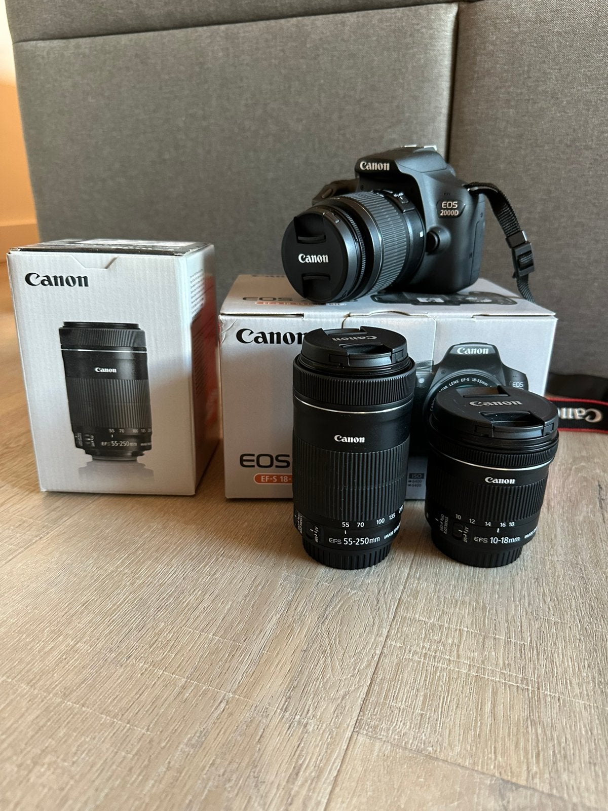 Complete Canon EOS 2000D Set – Incl. 3 Objectieven, Spiegelreflex, Canon, Ophalen of Verzenden, Zo goed als nieuw
