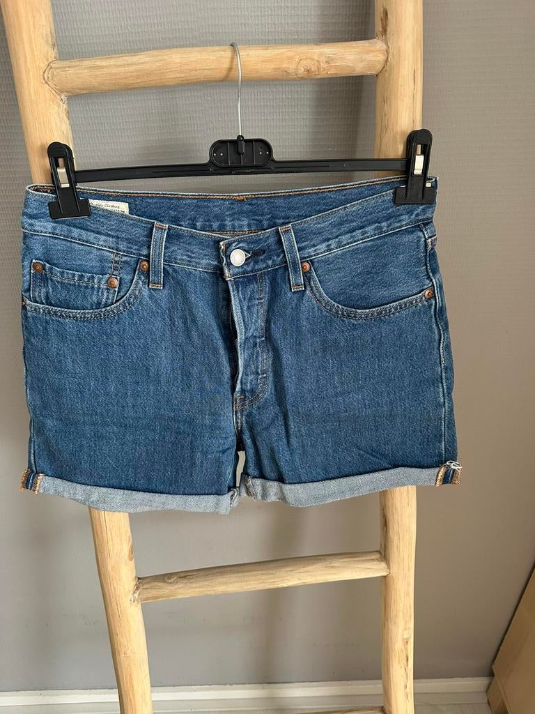Levi’s 501 roll short maat 27, Verzenden, Zo goed als nieuw, Blauw, W27 (confectie 34) of kleiner