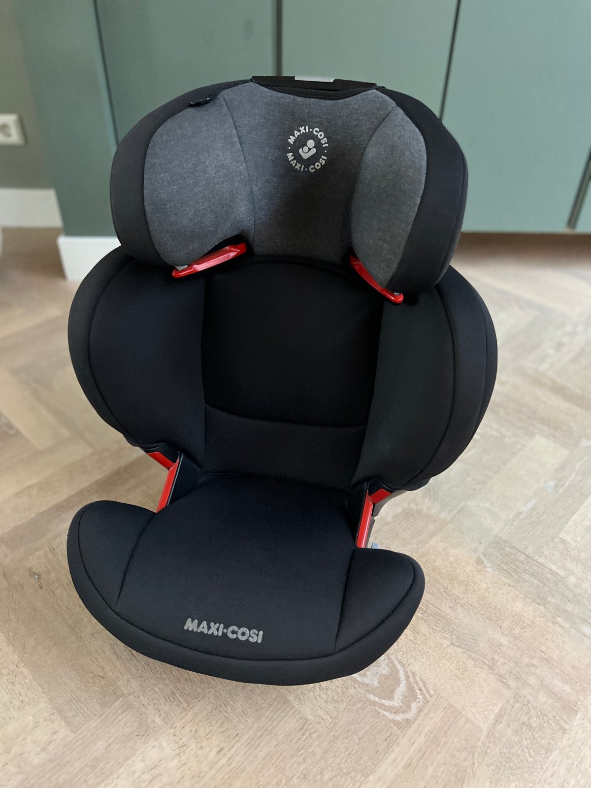 Maxi Cosi Rodifix autostoel - Zeer goede staat, Ophalen, 15 t/m 36 kg, Verstelbare rugleuning, Zo goed als nieuw