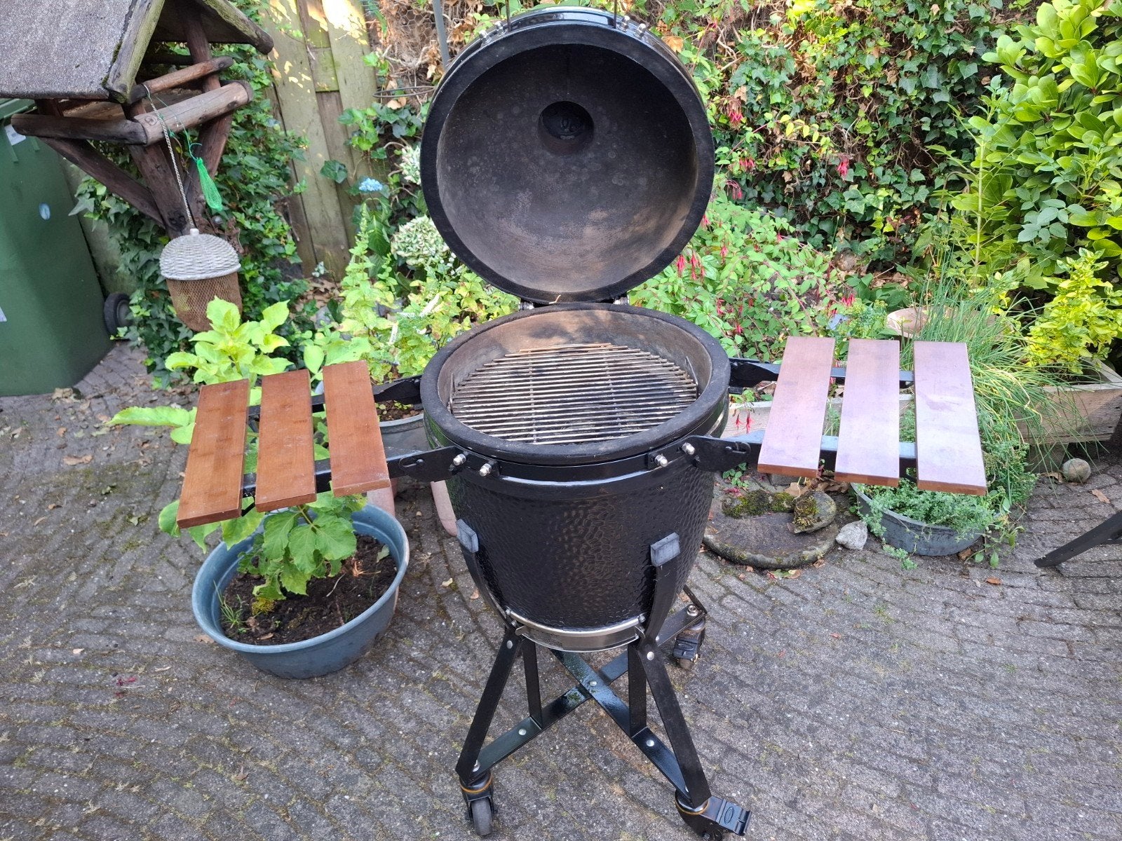 Bastard BBQ te koop, Ophalen