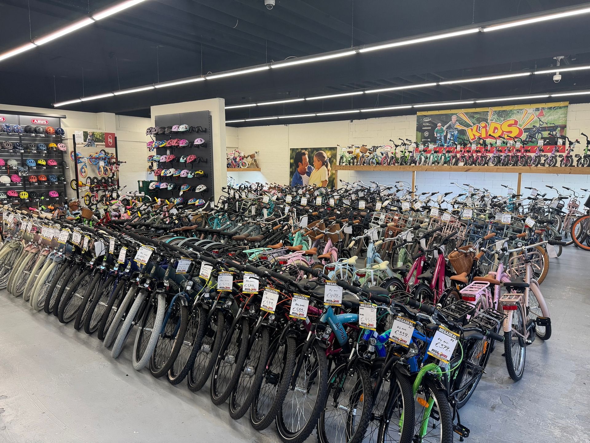 KINDERFIETSEN duizenden stuks bij Mega Bike Kids ROTTERDAM, Fietsen en Brommers, Fietsen | Kinderfietsjes, Ophalen, Nieuw