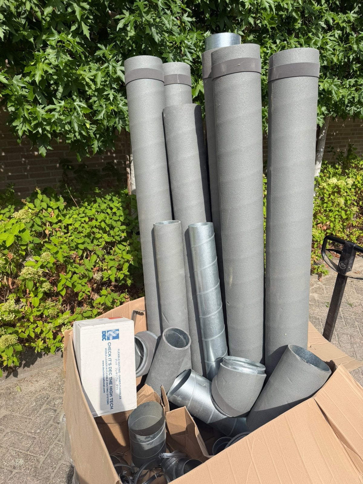 Restant geisoleerde spirobuismaterialen, Doe-het-zelf en Verbouw, Ophalen, Overige materialen, Nieuw, 80 mm of meer