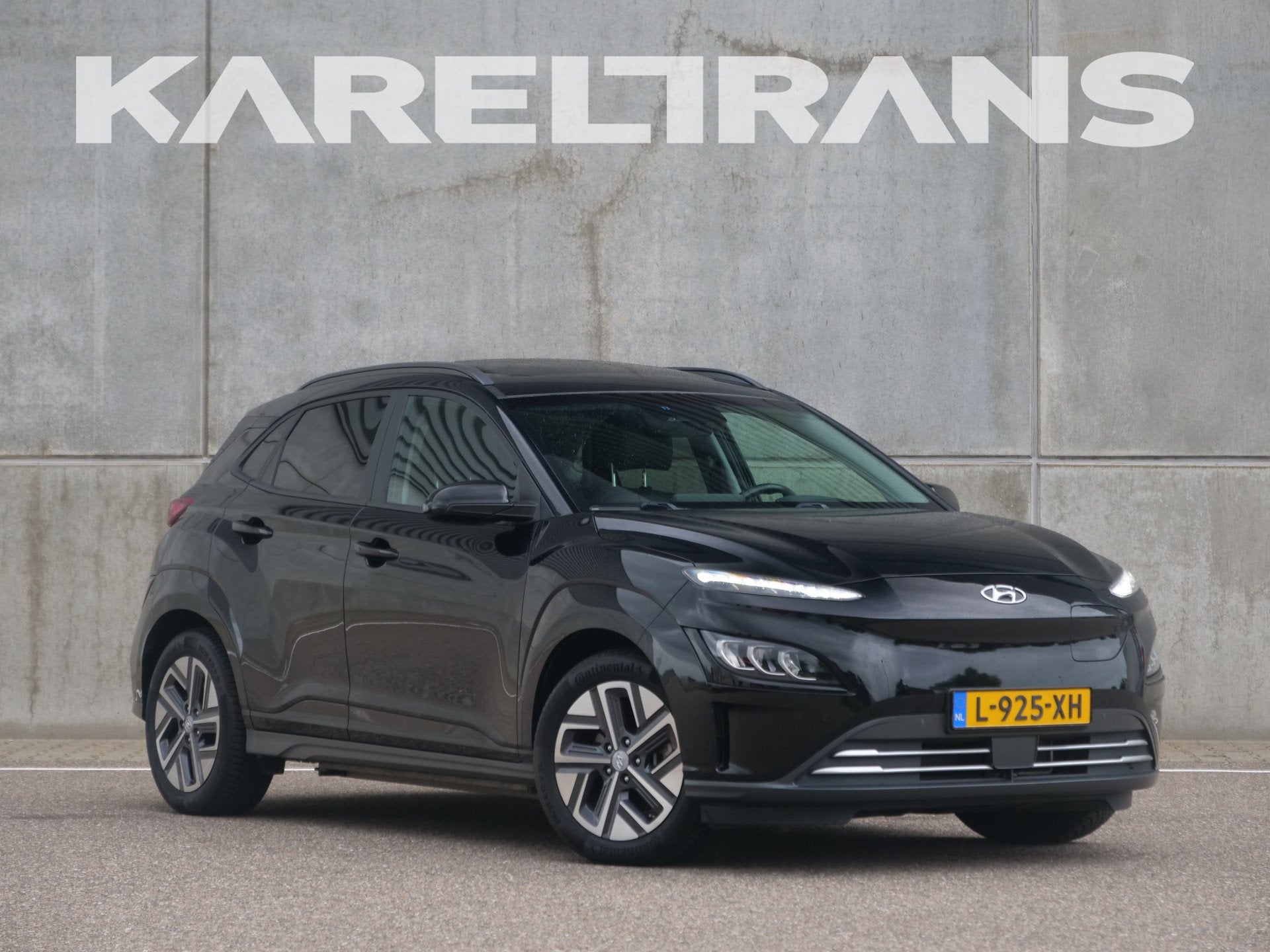 Hyundai KONA EV Premium Sky 64 kWh | schuifdak | leder | kre, Parkeersensor, Gebruikt, Zwart, Zwart