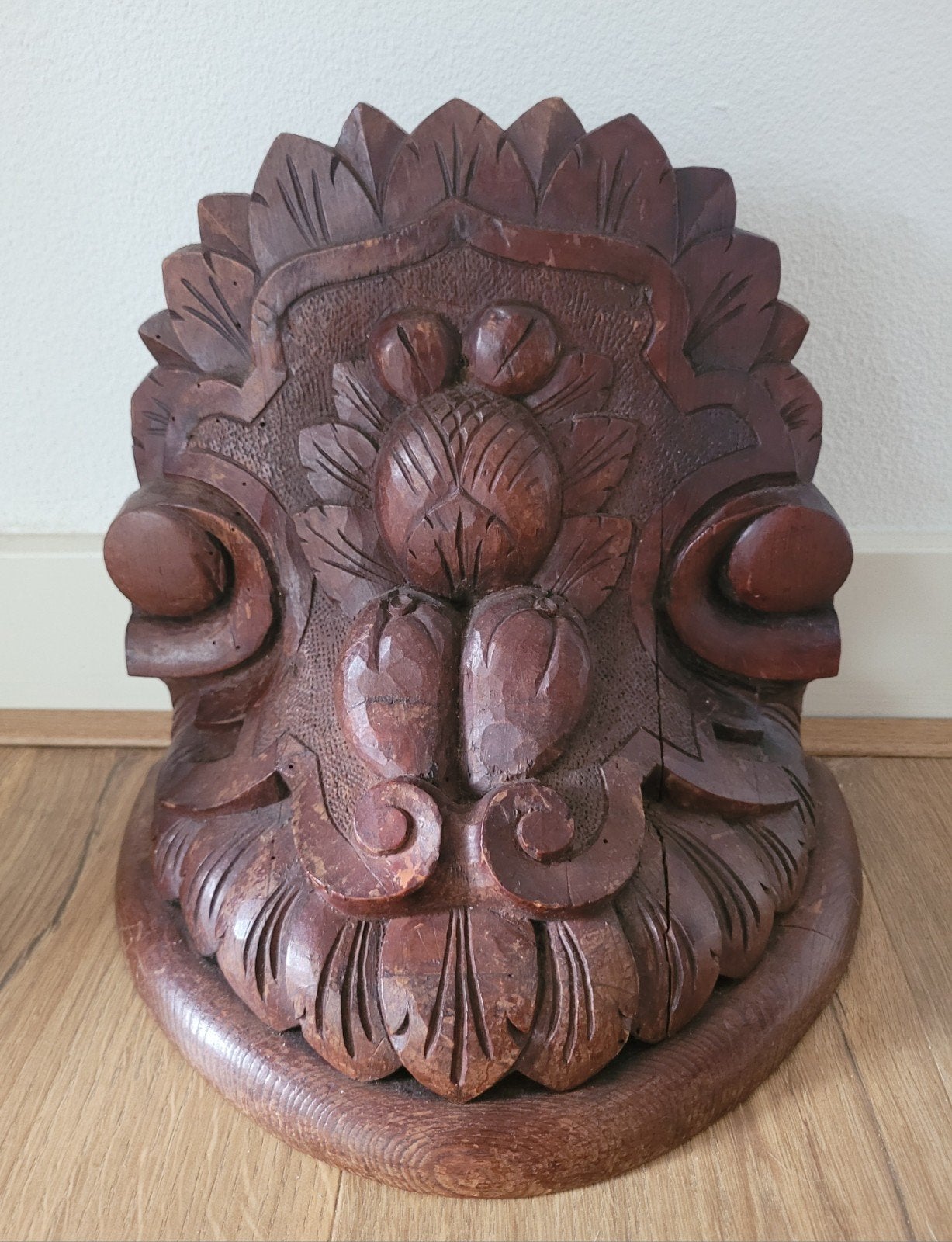 Grote robuuste houten console H 27 x B 30 x D 18 cm., Antiek en Kunst, Ophalen of Verzenden