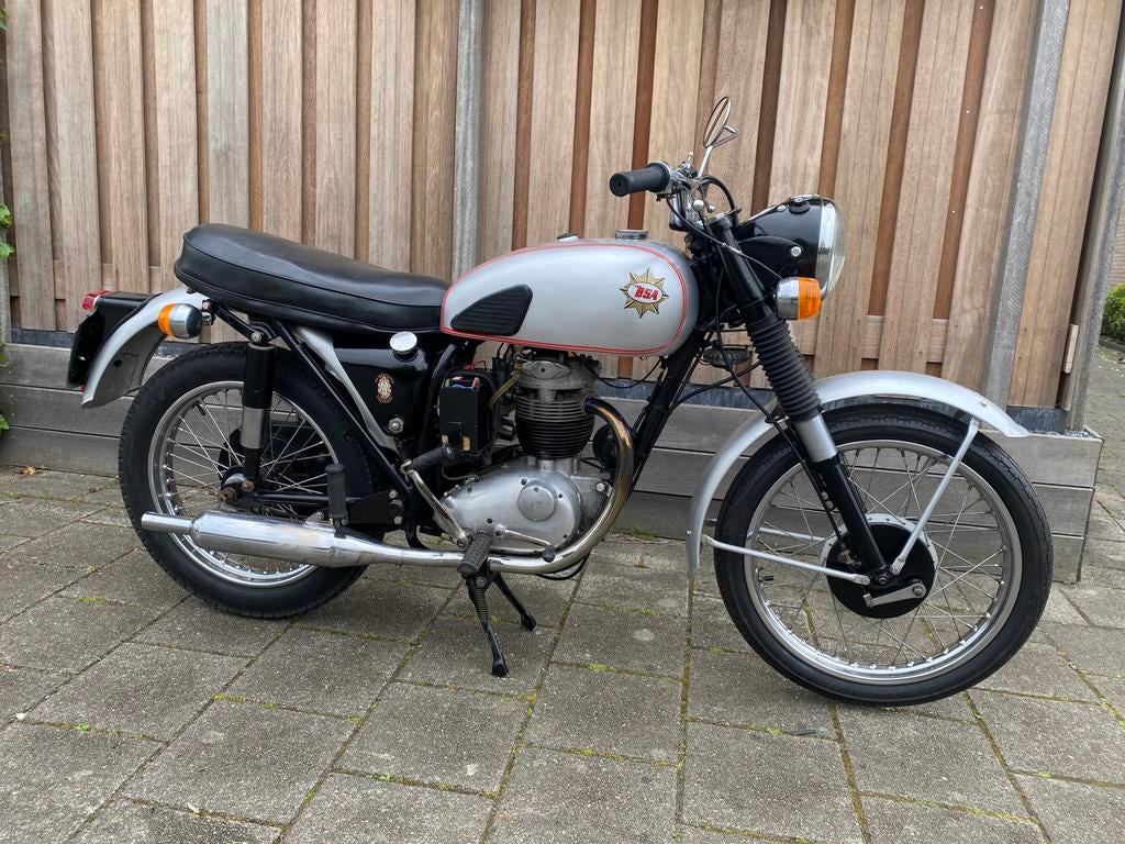 BSA  B40  350cc - Klassieke Britse Elegantie uit 1960, 2 cilinders, Motorrijbewijs A, Gebruikt, Overig