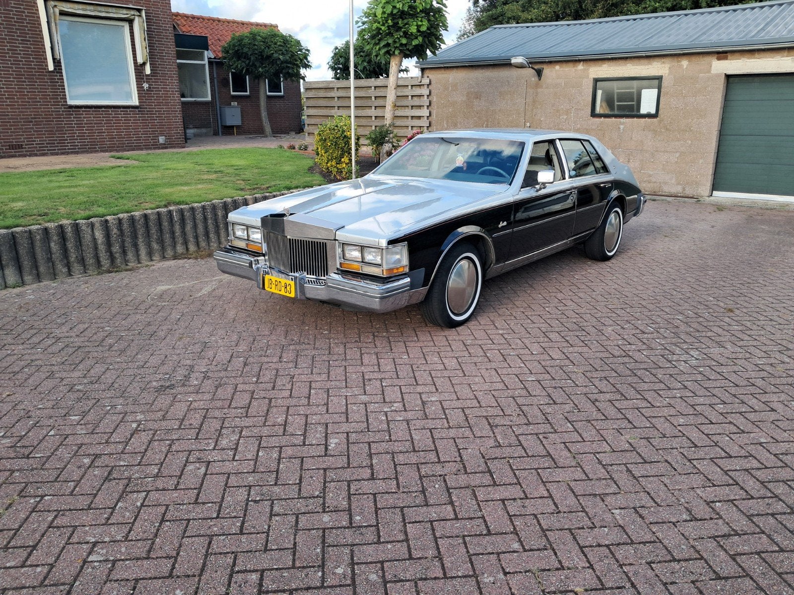 Cadillac Seville 6.0 1981 Elegante!!, Auto's, Cadillac, Automaat, 6036 cc, Zwart, Particulier