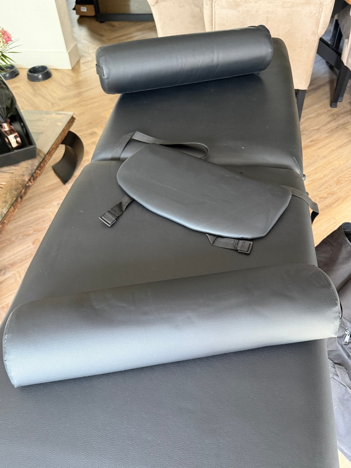 Nieuwe massagetafel zwart inklapbaar met draagtas, Diensten en Vakmensen, Bedrijfsmassage