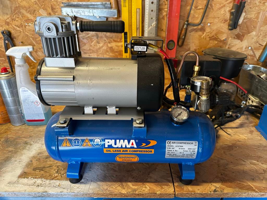 Puma 12V Luchtcompressor, Doe-het-zelf en Verbouw, Compressors, Ophalen, 6 tot 10 bar, Zo goed als nieuw, Minder dan 200 liter/min