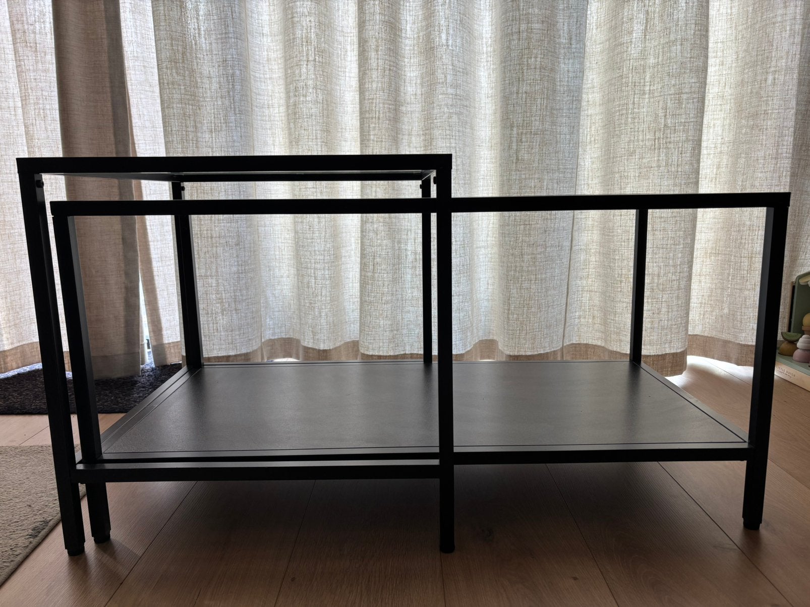 VITTSJÖ Bijzettafel / Salontafel, Ophalen, Gebruikt, 50 tot 100 cm, Glas