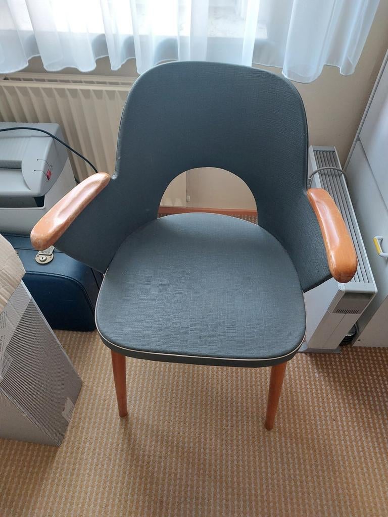 Thonet Fauteuil met kunstleren bekleding Oswald Haerdtl jare, Ophalen