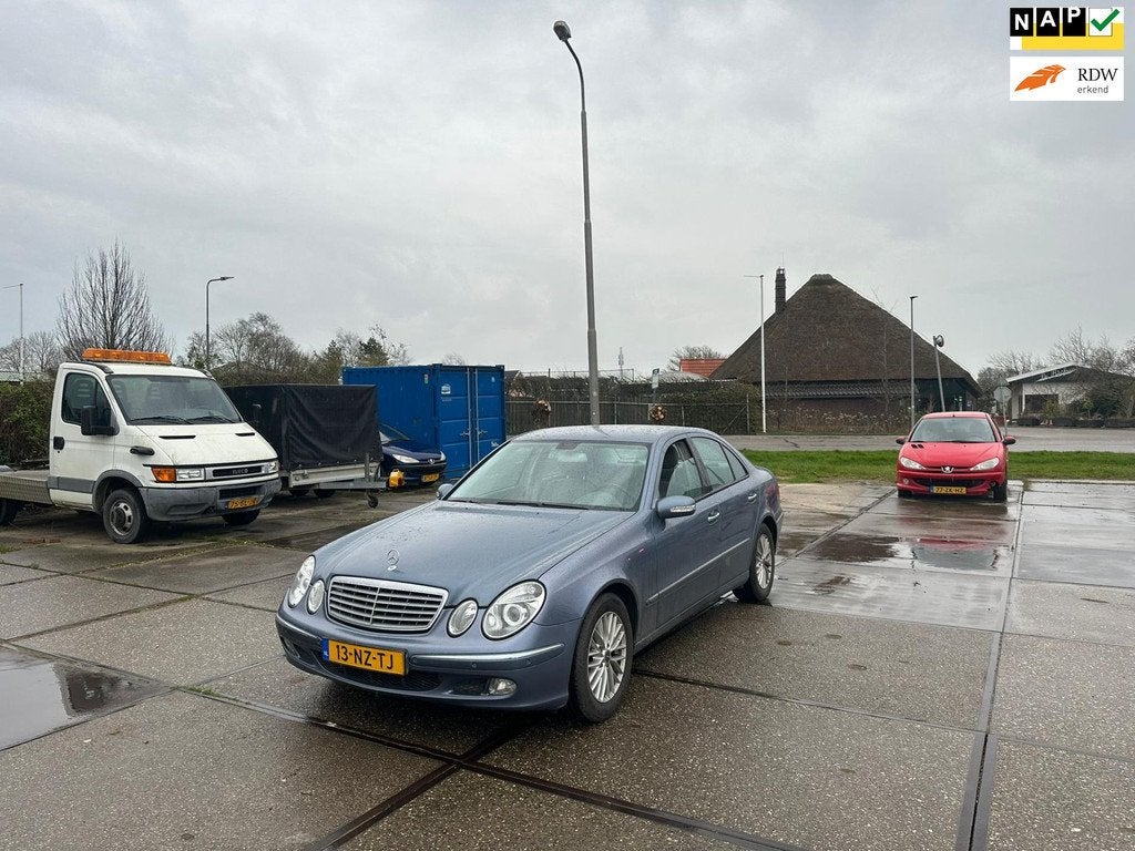 Mercedes-Benz E-klasse 320 CDI Elegance Clima.Navi.LEDER, Auto's, Automaat, Achterwielaandrijving, Gebruikt, 197 €/maand