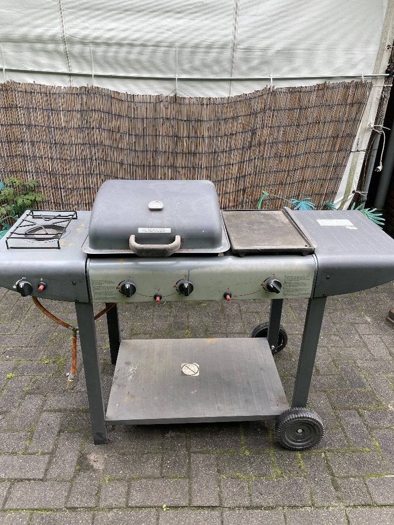 grote gas BBQ met extra bak plaat en extra gaspit enz, Ophalen, Gebruikt