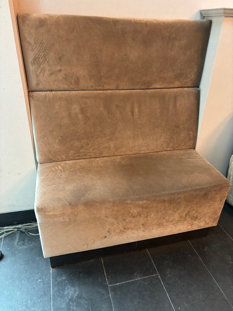 2 luxe maatwerk wandbanken taupe / velours, Ophalen, Overige materialen, Minder dan 75 cm, Tweepersoons