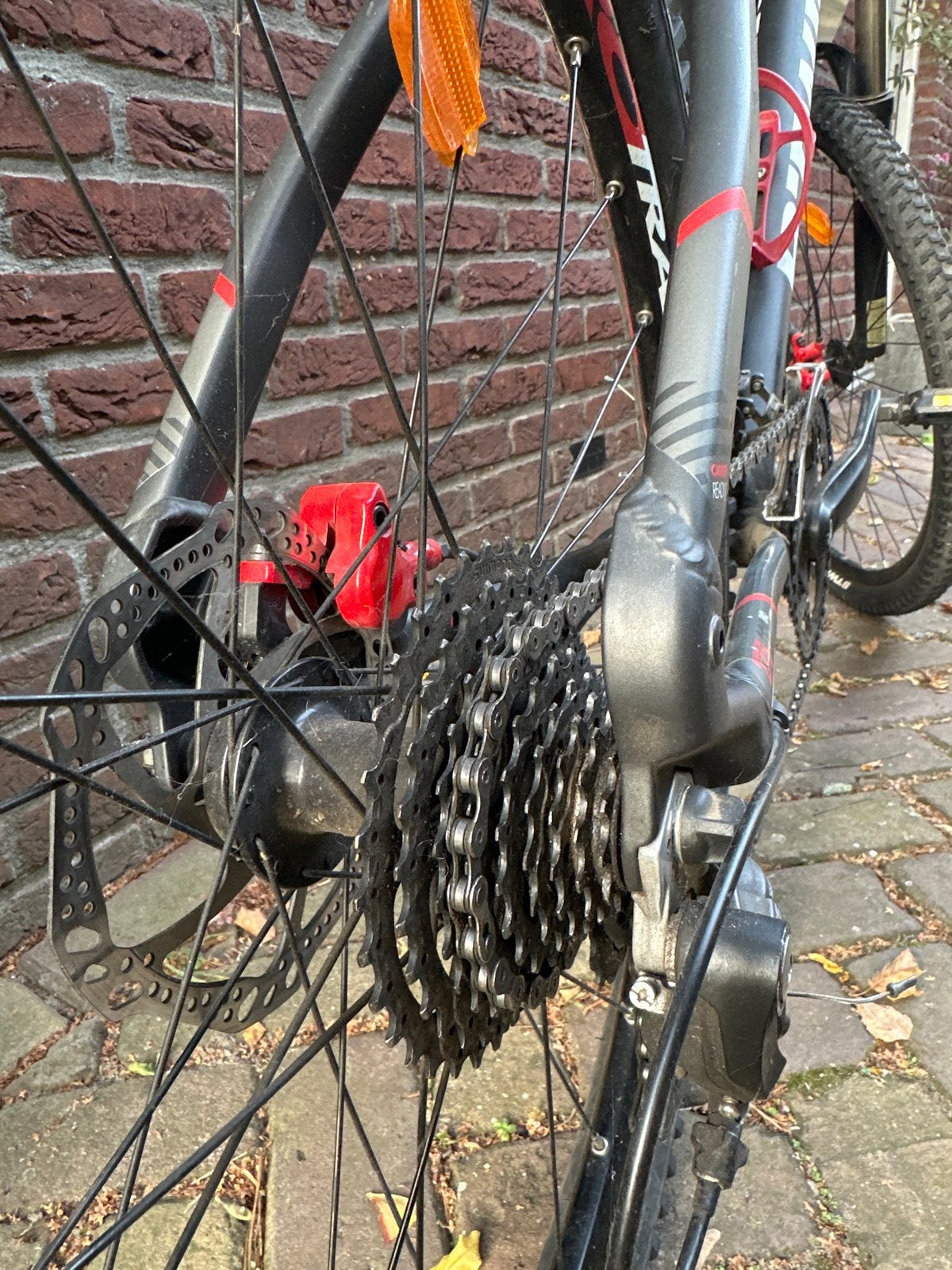 Foto 7 van Decathlon B'Twin 540 Mountainbike XL - Zo goed als nieuw