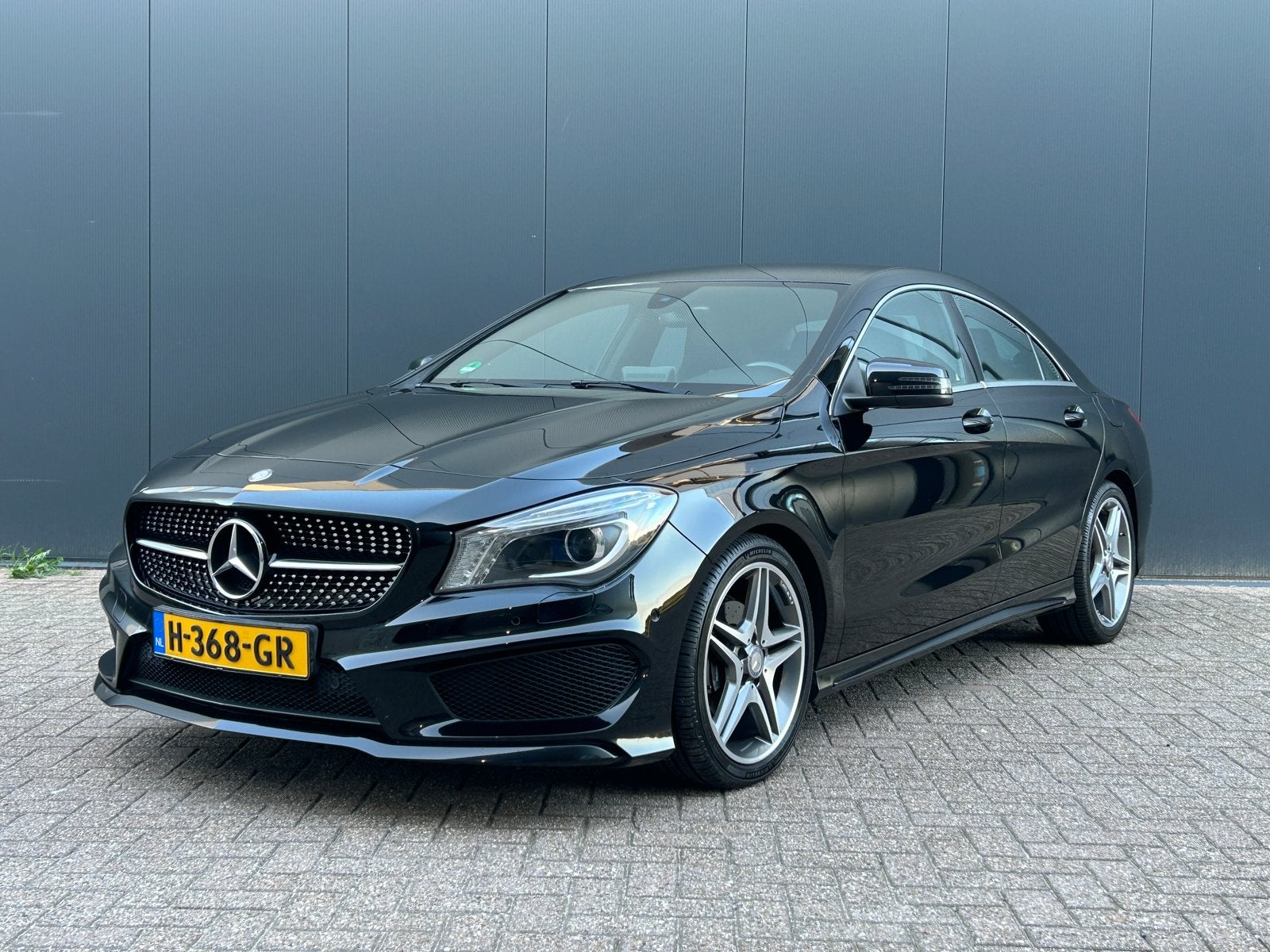 Mercedes-Benz CLA 200 AMG Xenon Leer Navi StoelV Automaat, Zwart, 715 kg, Zwart, 1595 cc