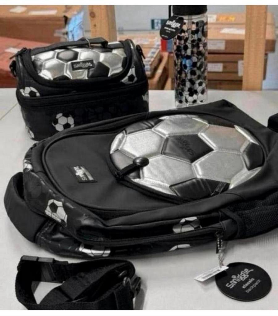 Smiggle Voetbal schooltas etui bidon rugzak rugtas school, Nieuw, Ophalen of Verzenden, H, H