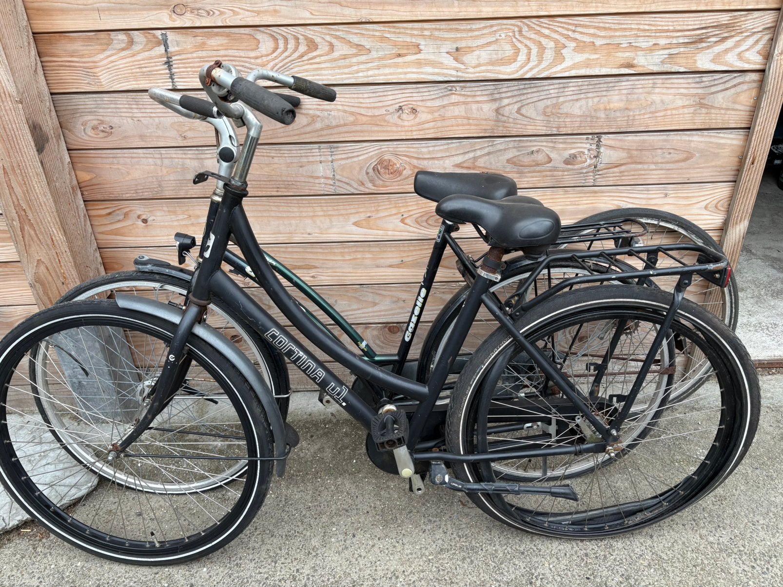 Twee fietsen: Cortina en Gazelle. Opknappers met onderdelen, Ophalen, Terugtraprem, Gazelle, 53 tot 56 cm