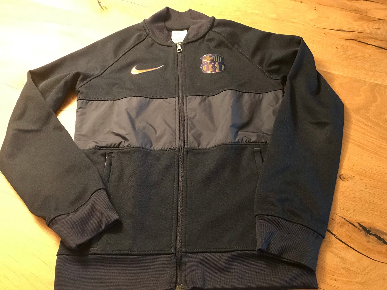 FC Barcelona Training Vestje - Zo goed als nieuw, Ophalen of Verzenden, Zo goed als nieuw, Jongen, Trui of Vest