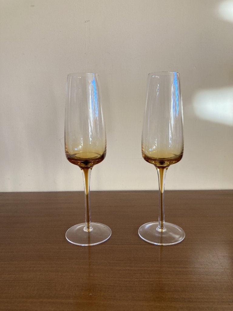 2 champagneglazen  Amber Broste Copenhagen, Glas of Glazen, Ophalen of Verzenden, Overige stijlen, Glas