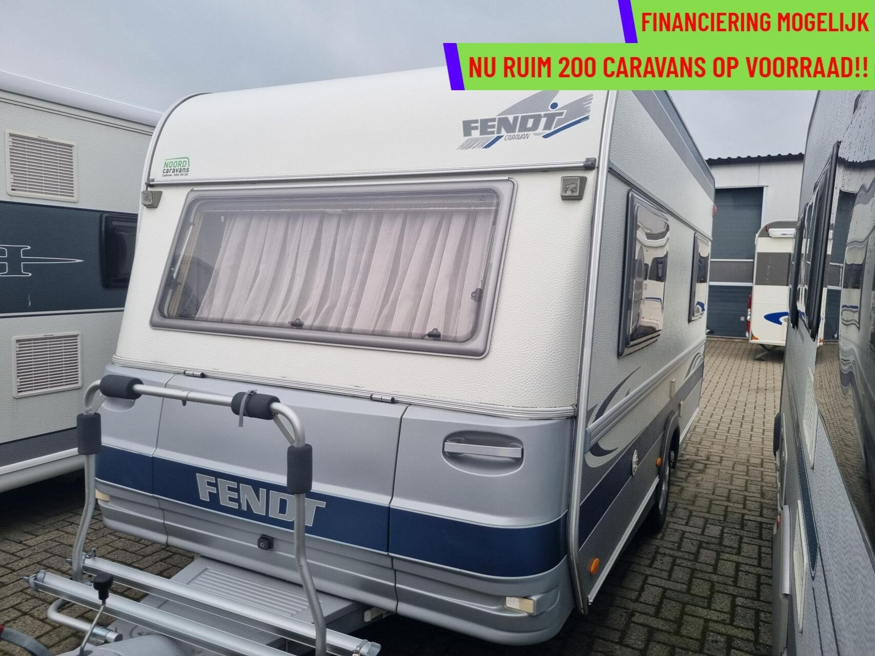Fendt saphir 420 QF VOORTENT + DWARSBED + FIETSENDRAGER 2X, Caravans en Kamperen, Caravans, Serviceluik, Bedrijf, 750 - 1000 kg