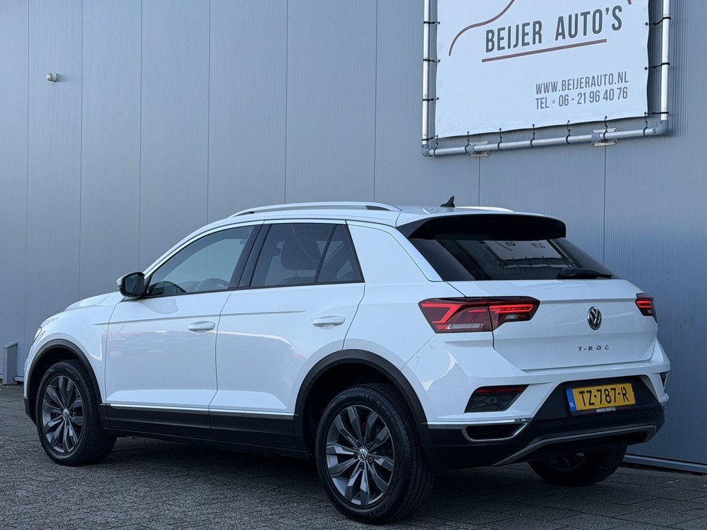 Volkswagen T-Roc 1.0 TSI Sport Carplay/LED/17inch., Auto's, Volkswagen, Voorwielaandrijving, Gebruikt, Euro 6, Automatische klimaatregeling