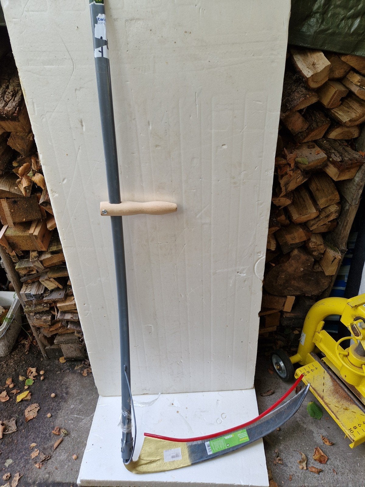 Nieuwe zeis met houten handvat, Ophalen, Nieuw