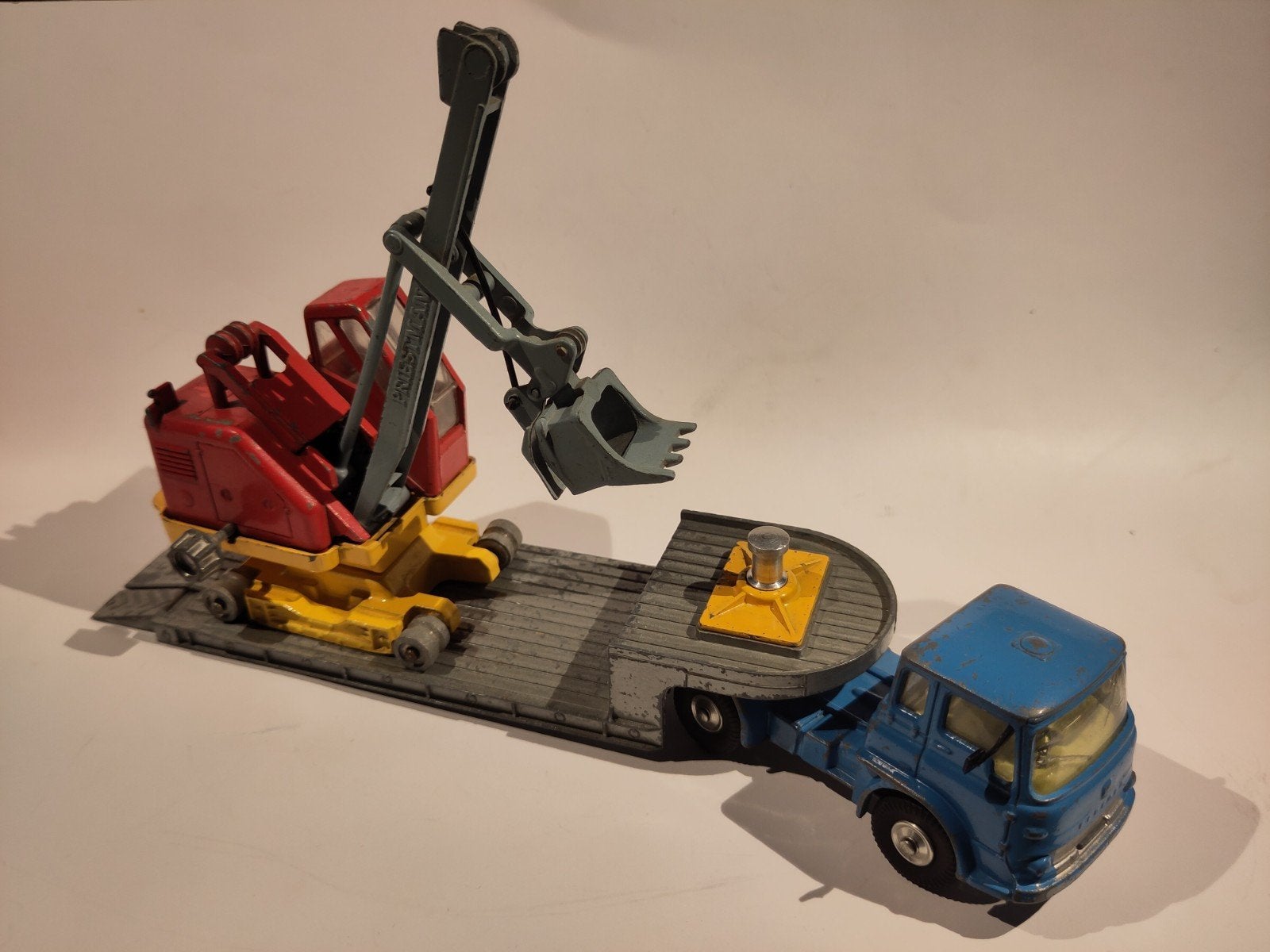 Corgi Major Toys GS 27 Bedford TK + Priestman Cub Crane, Ophalen of Verzenden, Gebruikt, Bus of Vrachtwagen, Corgi