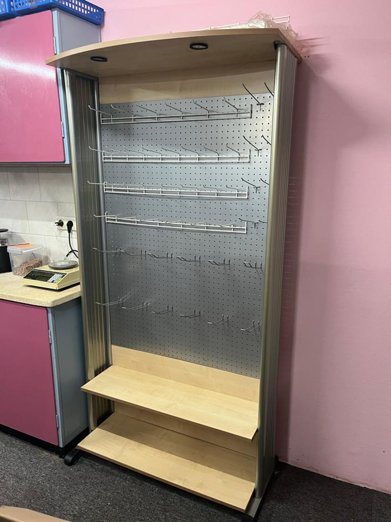 Displaykast / winkelstelling met haken en planken, Diversen, Rommelmarktspullen, Ophalen