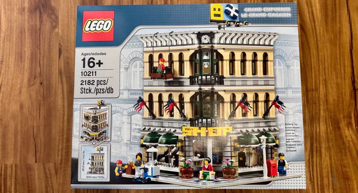 LEGO 10211 Grand Emporium Nieuw & Geseald, Ophalen of Verzenden, Zo goed als nieuw