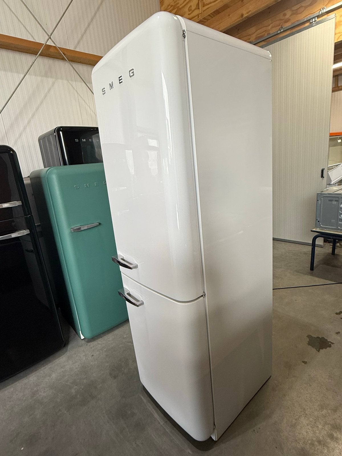 Smeg Koelkast met Vriezer - Wit, Zo goed als nieuw, Witgoed en Apparatuur, Bella, 200 liter of meer, 60 cm of meer, Met aparte vriezer