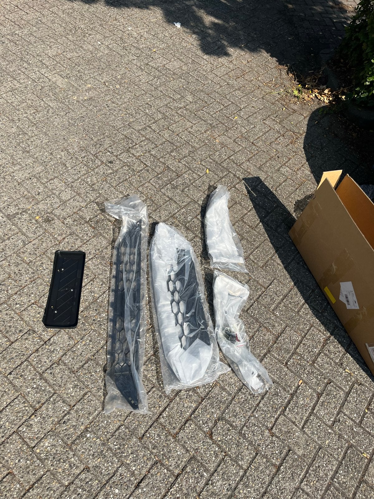 Grille set voorbumper Ford Focus - Nieuw in verpakking, Ophalen, Voor, Nieuw, Ford
