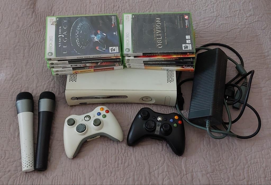 xbox 360 60GB met Games, 2 controllers, 2 Lips Microfoons, Spelcomputers en Games, Ophalen of Verzenden, 60 GB, Gebruikt, Met games