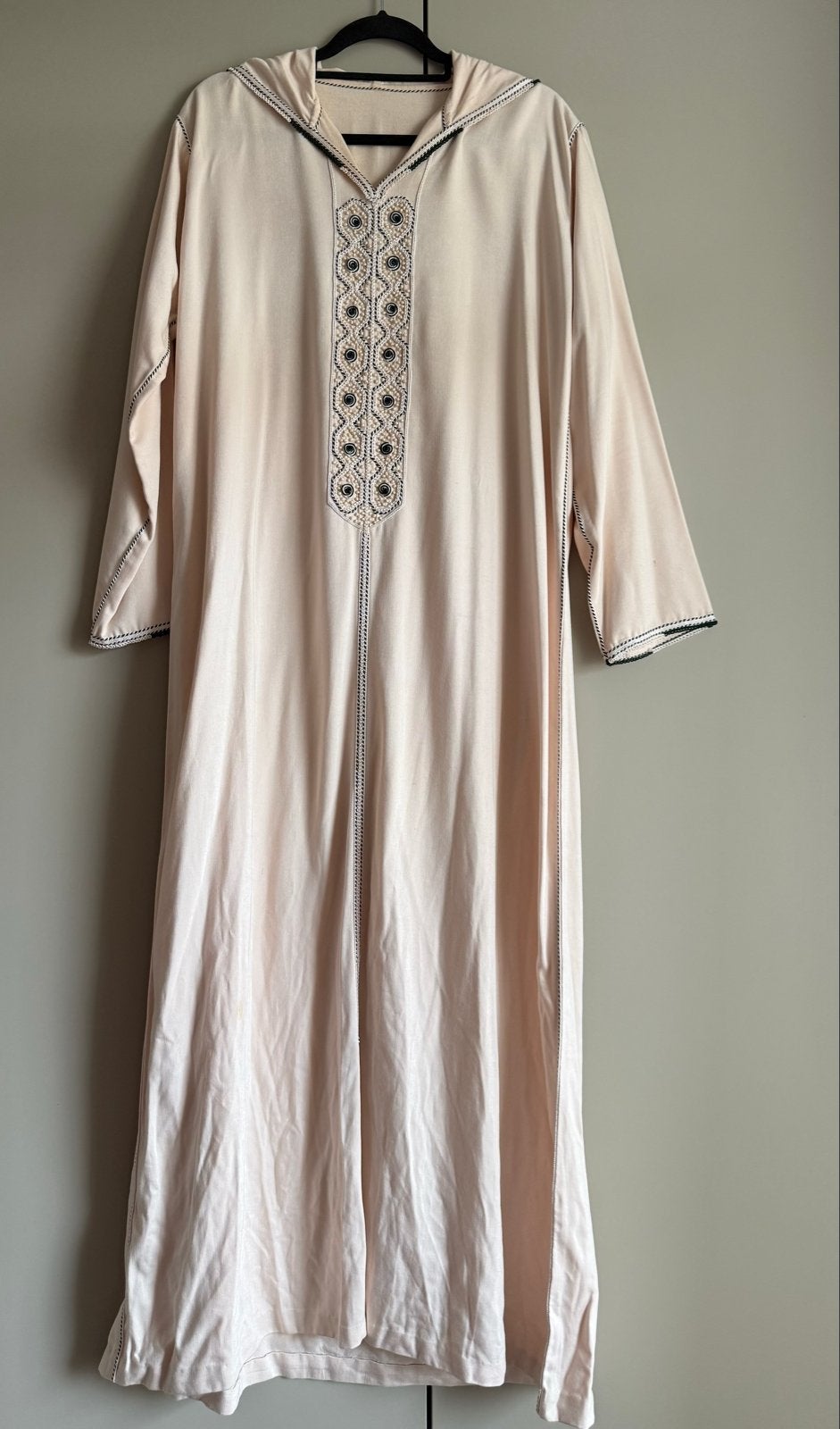 Elegante Marokkaanse Kaftan/Jelaba - Beige met Borduurwerk, Verzenden, Beige, Maat 42/44 (L), Zo goed als nieuw