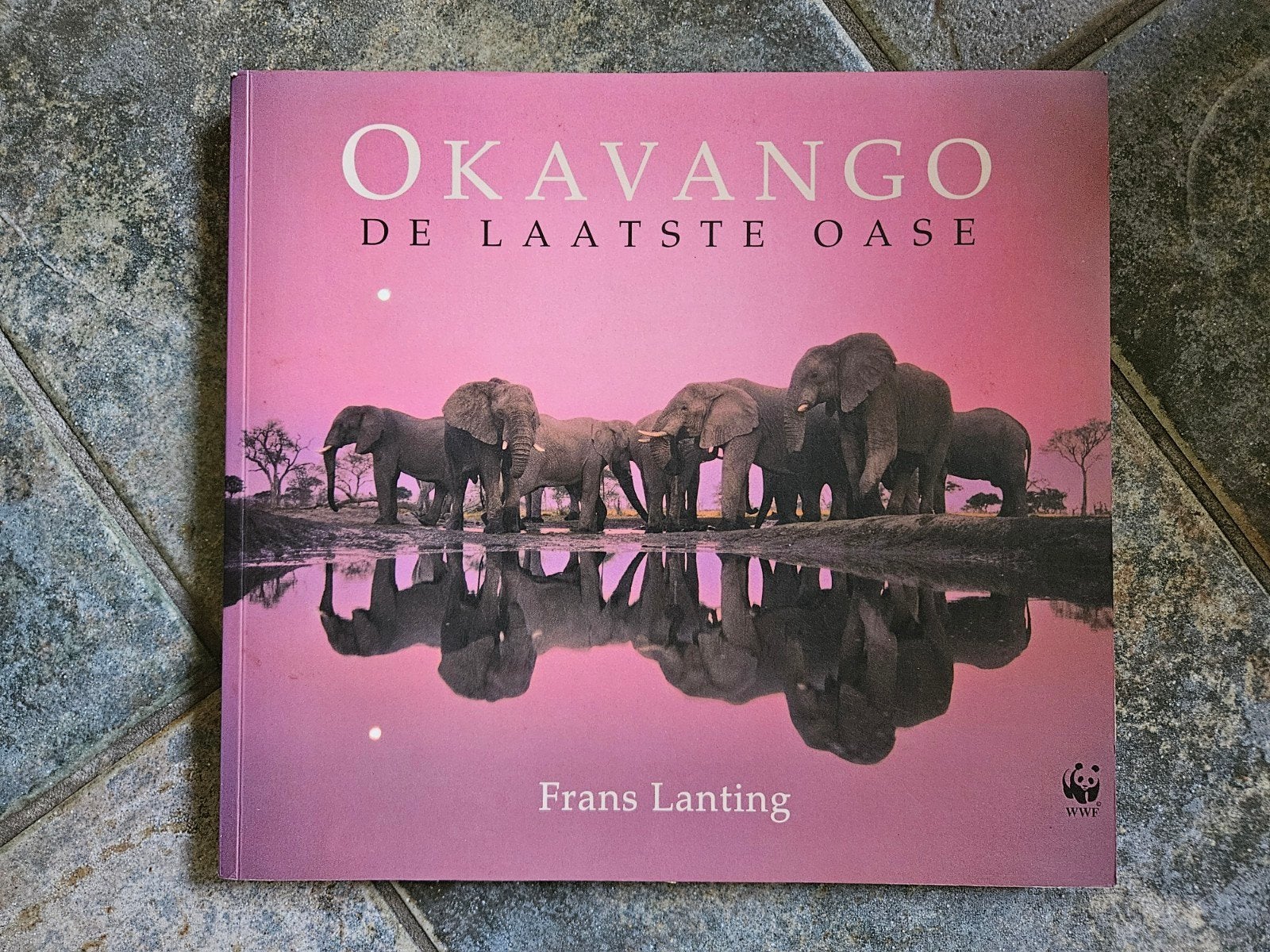 Okavango: De Laatste Oase - Frans Lanting (WWF), Ophalen of Verzenden, Gelezen, Natuur algemeen, Frans Lanting