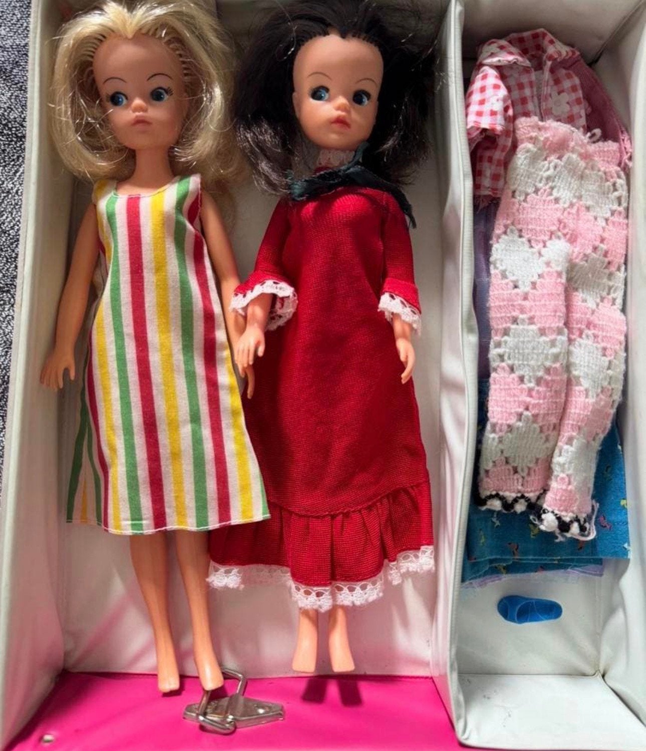Sindy pedigree met tas en kledingkast, Ophalen of Verzenden, Zo goed als nieuw