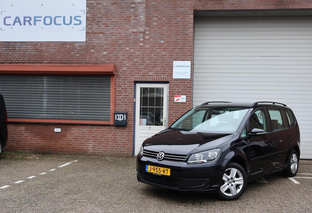 Volkswagen Touran 1.2 TSI Trendline BlueMotion Trekhaak Airc, Euro 5, 4 cilinders, Zwart, Handgeschakeld