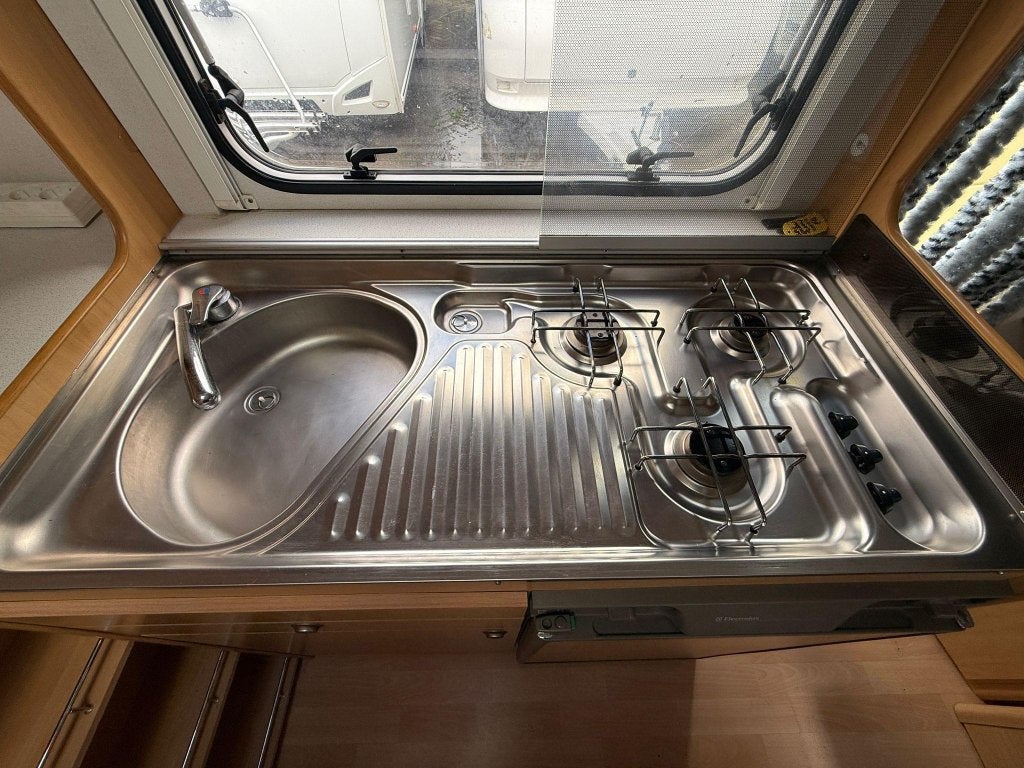 Beyerland Sprinter Lite 440 LB Fransbed zitje voortent, Koelkast, Bedrijf, Treinzit, 750 - 1000 kg