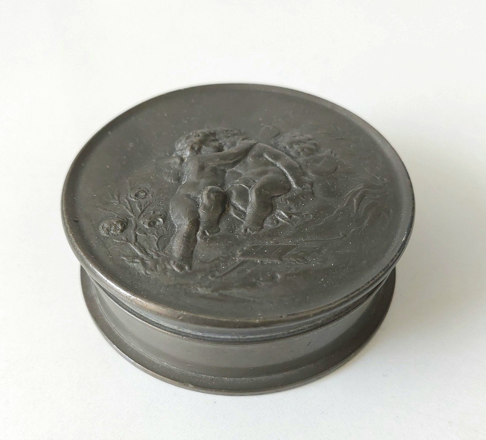 Antiek Tinnen Dekseldoosje met Putto Putti, Ophalen of Verzenden