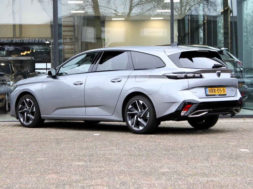Peugeot 308 SW 1.6 Plug-in Hybrid 180 Allure Avantage | Navi, Auto's, Peugeot, 12 maanden, 77 km/l, Gebruikt, 4 cilinders