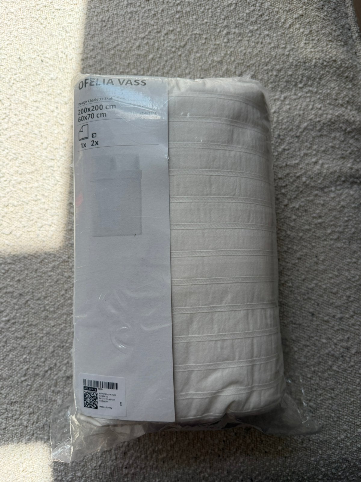 Nieuw verpakt Ikea Ofelia Vass dekbedovertrek 200x200, Wit, Dekbedovertrek, Ophalen of Verzenden, Nieuw