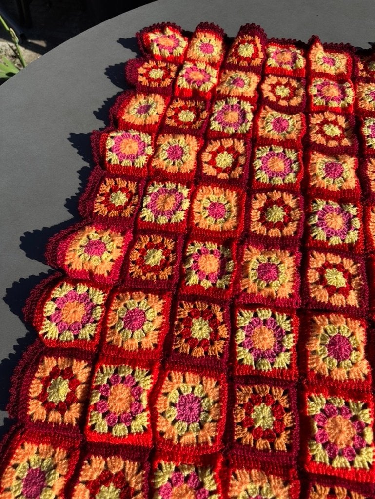 Oranje/rode granny square woondeken, Woondeken, 120 cm, Verzenden, Nieuw