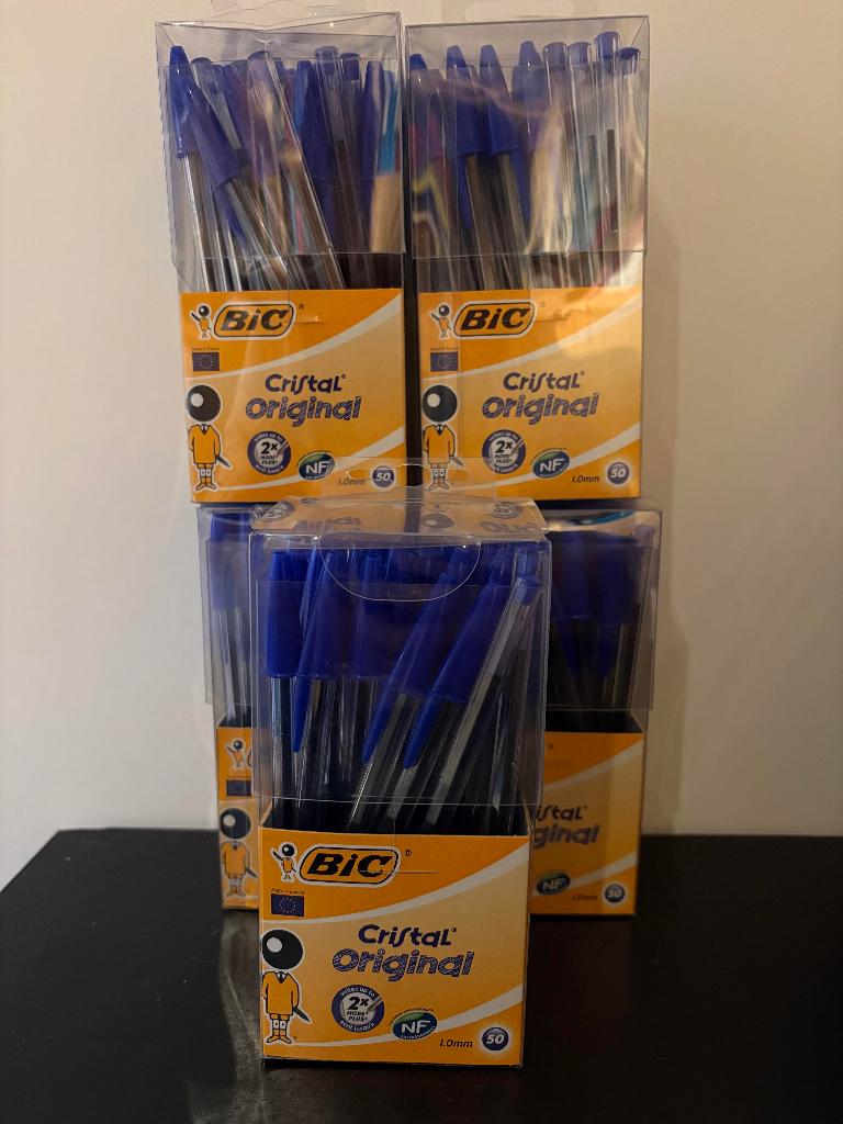Partij Balpennen: Bic Cristal met dop ongeveer 250 stuks, Ophalen of Verzenden, Nieuw