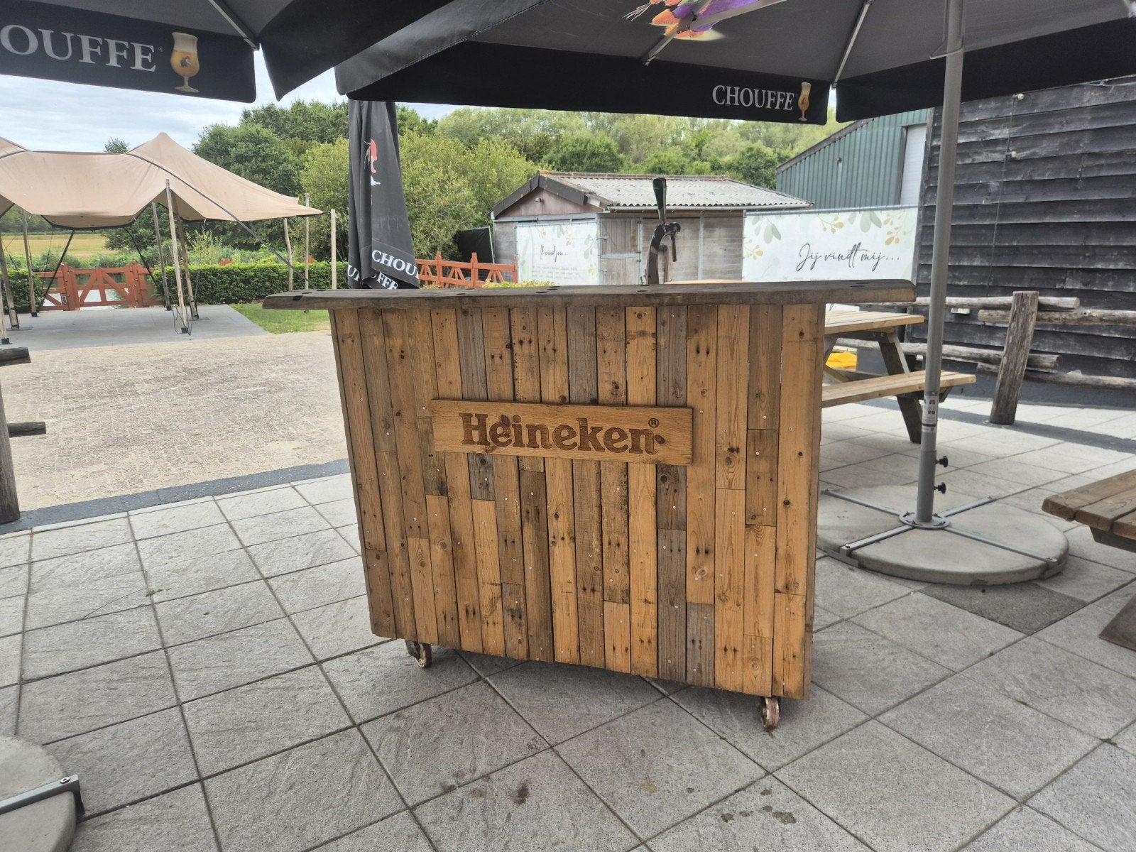 Heineken 1 tapkraan met koelwaterbak, Ophalen