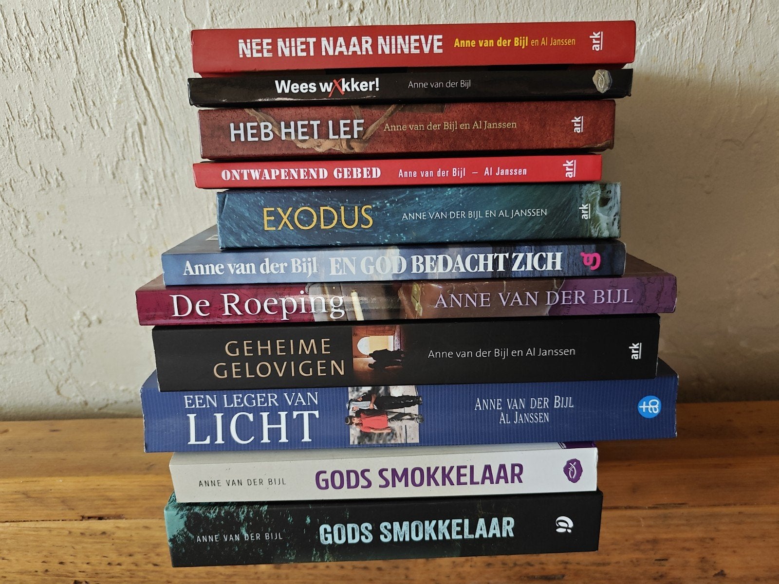 11 Boeken van Anne van der Bijl., Boeken, Ophalen of Verzenden, Zo goed als nieuw