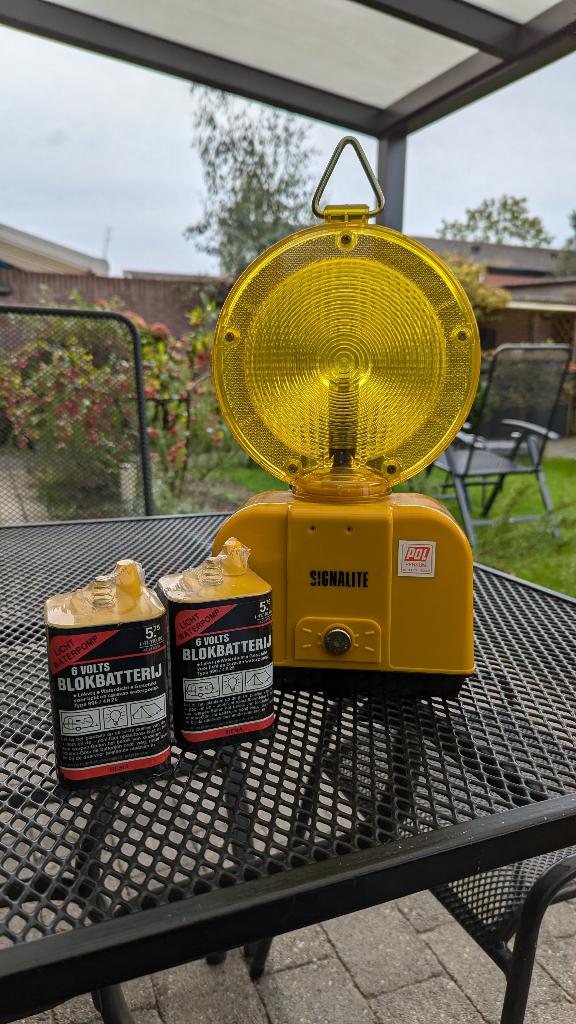 Signalite weglamp met 6V batterijen vintage, Ophalen of Verzenden