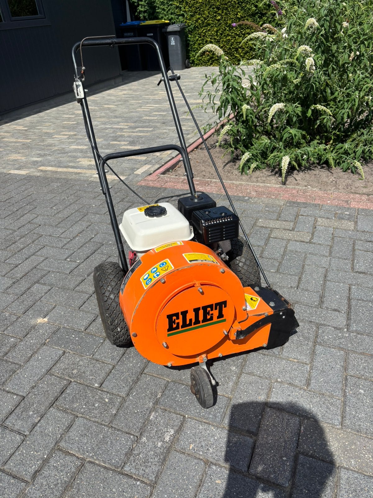 Professionele . Eliet bladblazer, Ophalen of Verzenden, Zo goed als nieuw, Benzine
