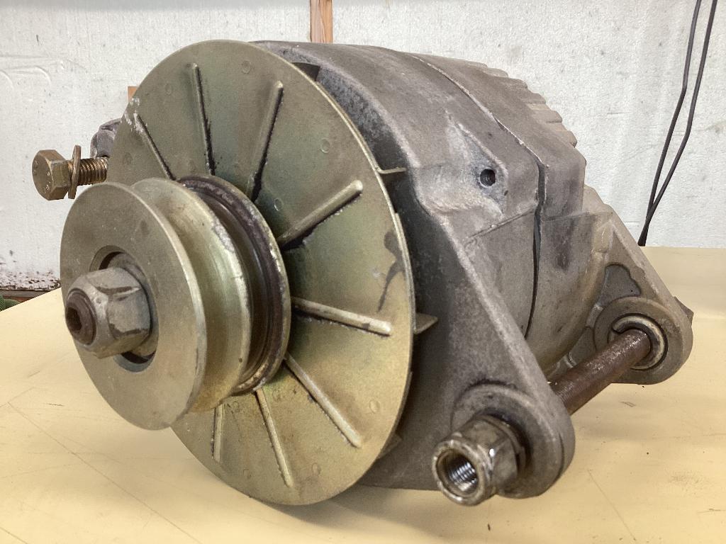 Wisselstroom Dynamo Wilson 24V - 65A, Ophalen of Verzenden, Gebruikt, Motor en Techniek, Zeilboot of Motorboot