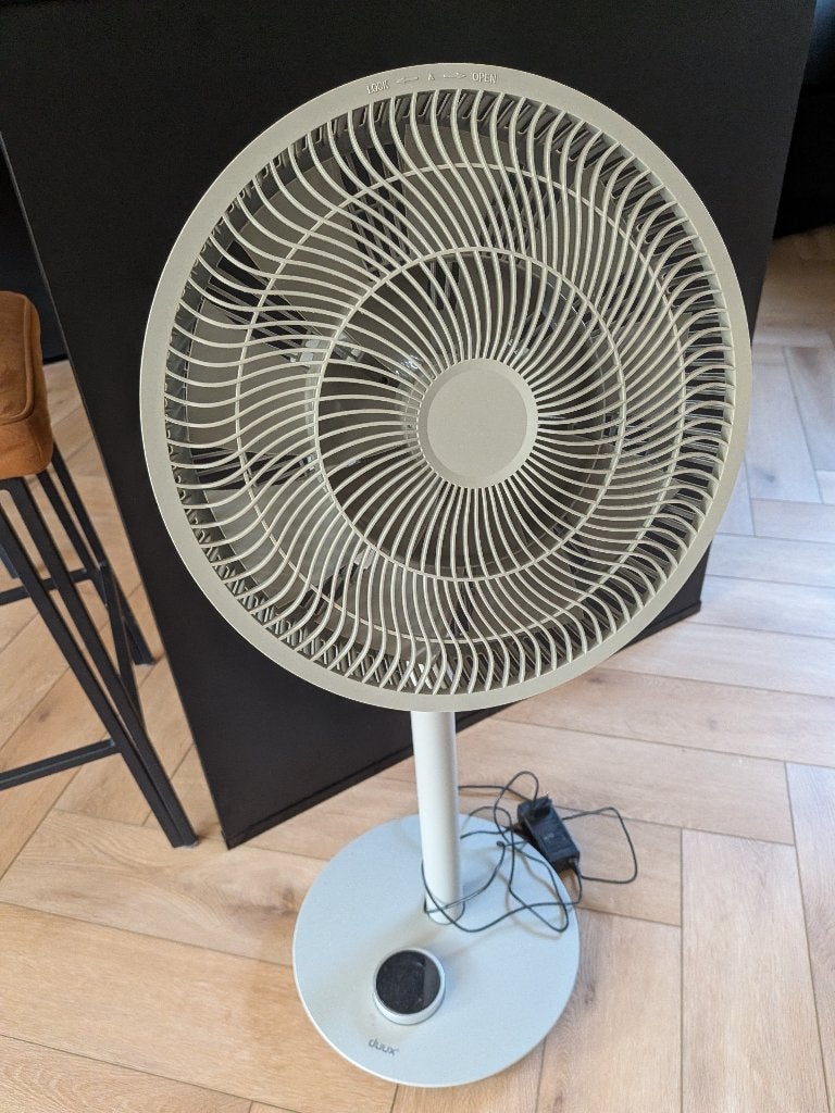 Duux Whisper Flex Slimme Ventilator, Ophalen, Ventilator met afstandsbediening, Zo goed als nieuw, Statiefventilator