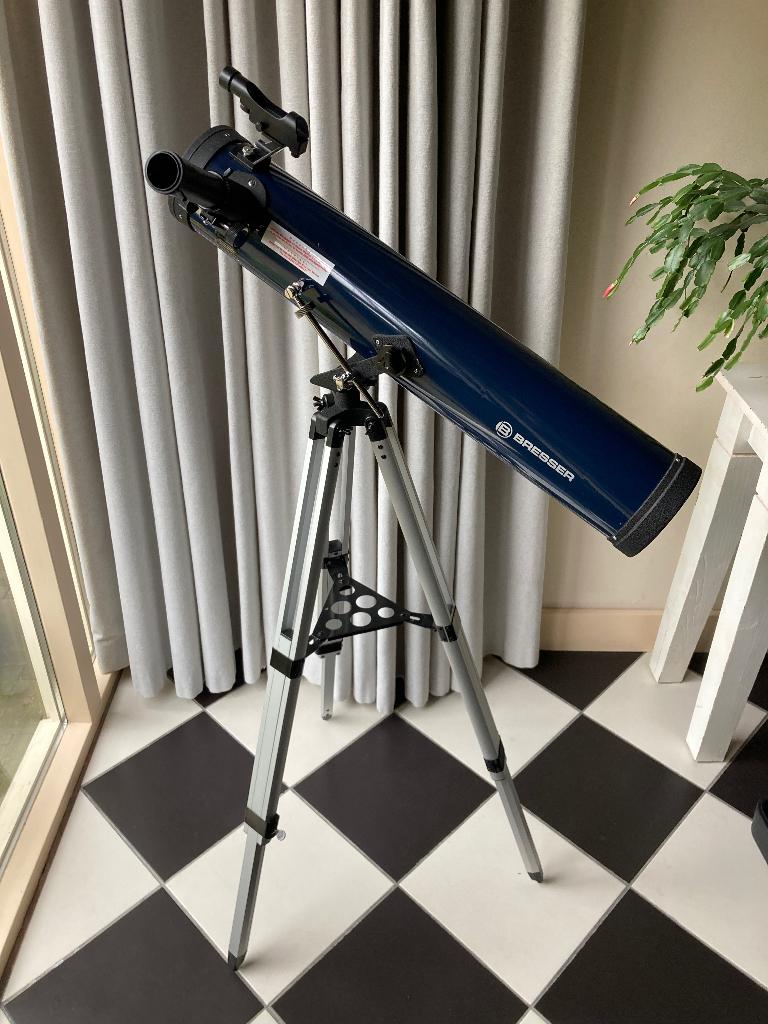 Bresser 76/700 spiegeltelescoop met statief, Ophalen, Gebruikt, Met statief, Spiegeltelescoop (reflector)